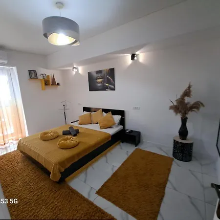 Sunset Boulevard Apartament Mamaia